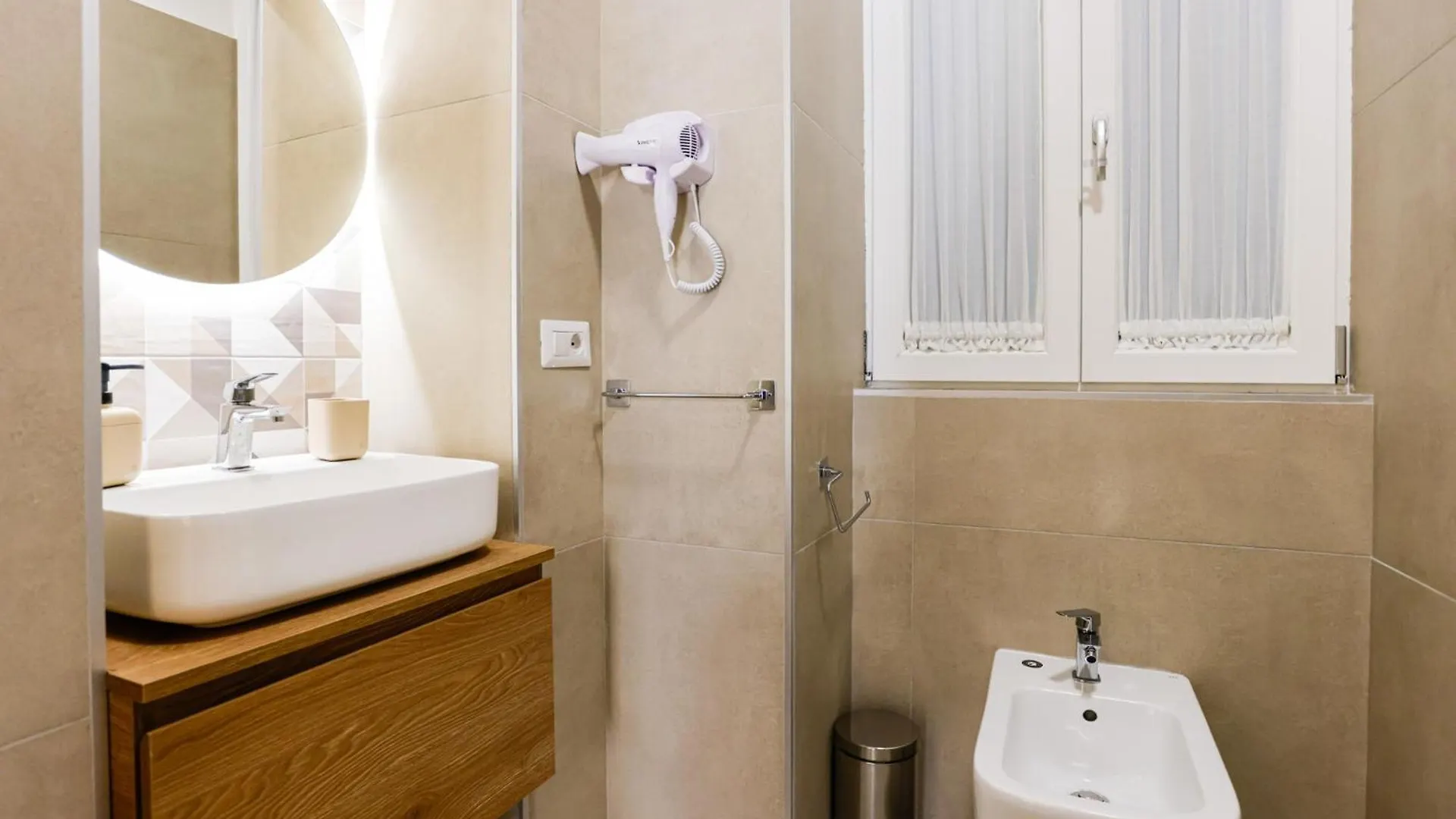 Santa Patrizia A Chiaia Apartment Naples Italy